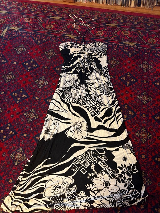 Vintage Dresses & Skirts - Vintage Black and White Floral Strapless Maxi Dress